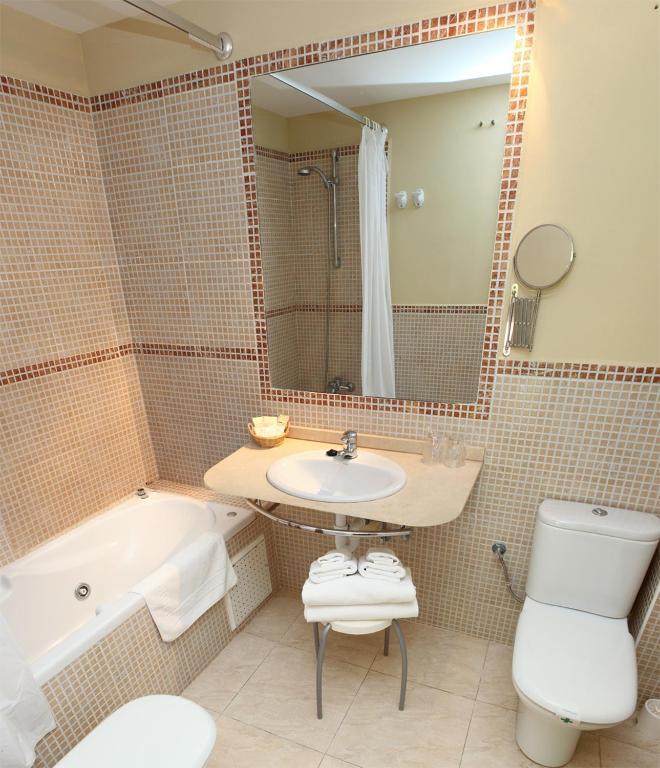 Hotel Metrokua Lekeitio Bilik gambar